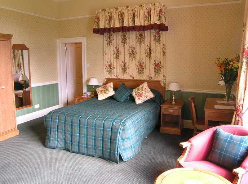 Kincraig Castle Hotel Инвергордон Экстерьер фото