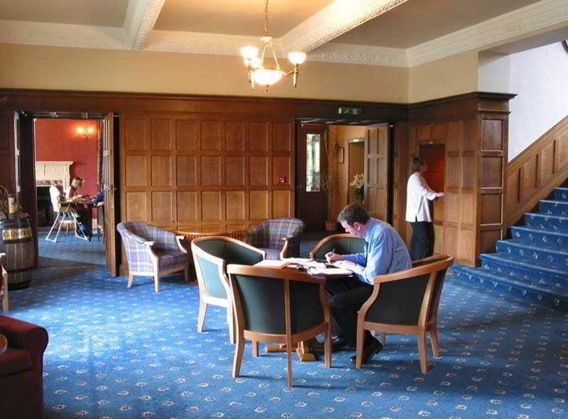 Kincraig Castle Hotel Инвергордон Экстерьер фото